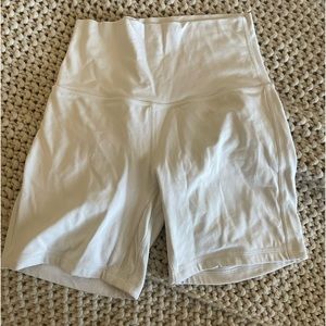 Lululemon white align shorts